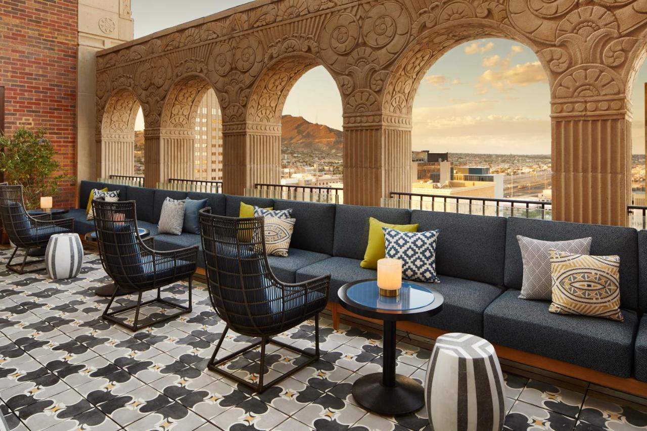 The Plaza Hotel Pioneer Park El Paso Extérieur photo The rooftop lounge at the Hotel Valencia