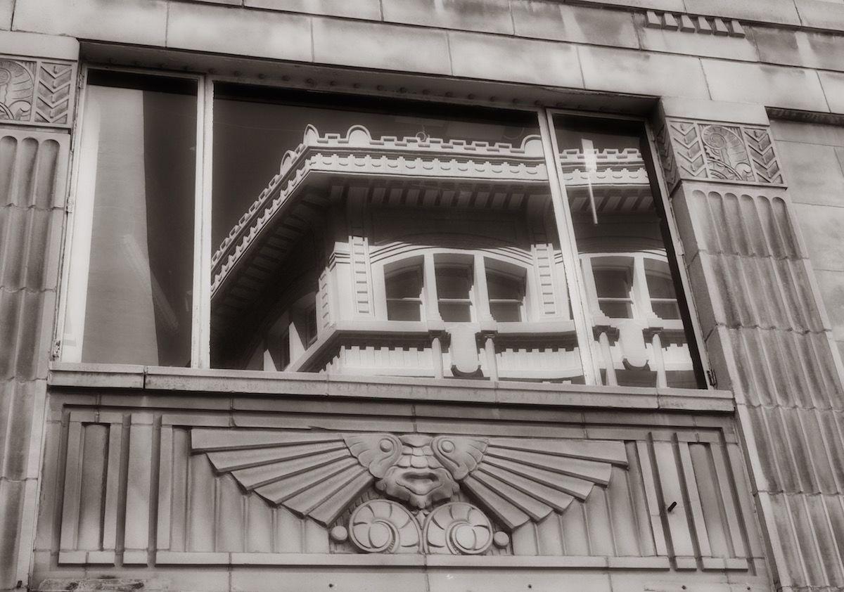 The Plaza Hotel Pioneer Park El Paso Extérieur photo Detail of the facade